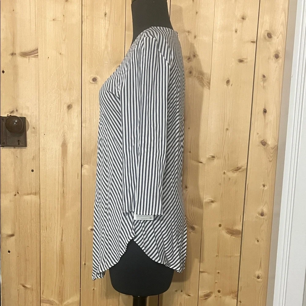 Zara Blue and White Striped 3/4 Length Sleeve Tunic - Picture 2 of 7